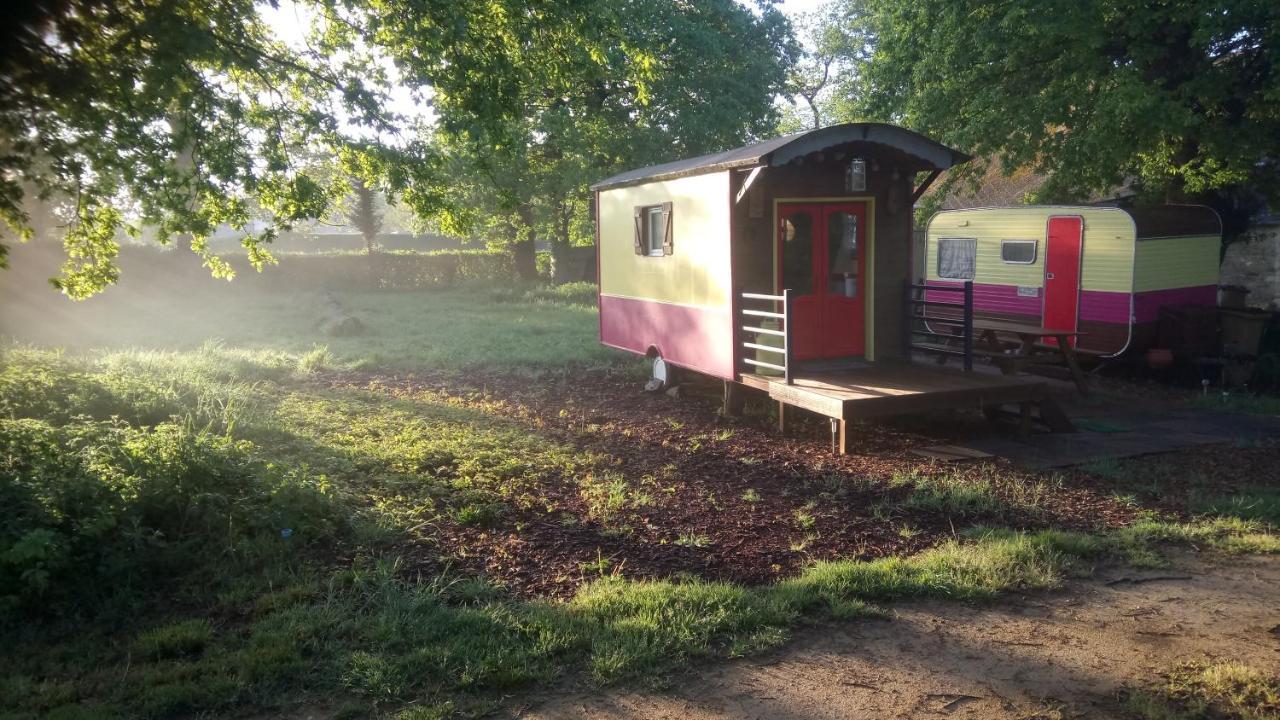 La Roulotte Chainoux Bains-sur-Oust Екстер'єр фото