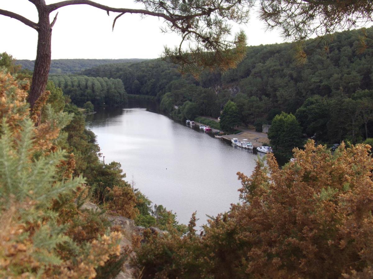 La Roulotte Chainoux Bains-sur-Oust Екстер'єр фото