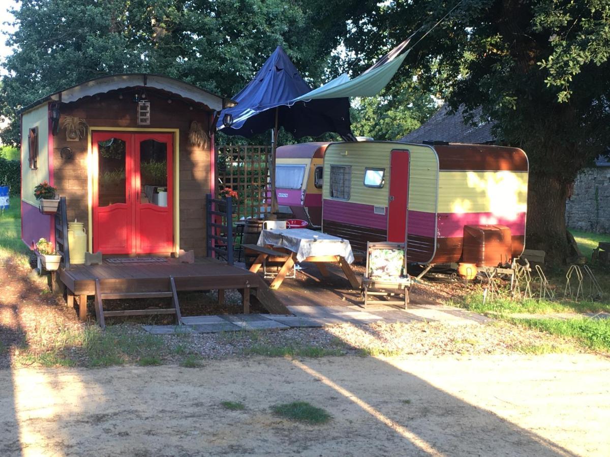 La Roulotte Chainoux Bains-sur-Oust Екстер'єр фото